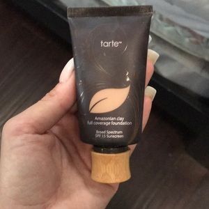 Tarte Amazonian clay foundation